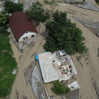 Восстановление дворов после стихии в Крыму начнут не позже октября