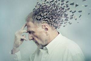 Болезнь Альцгеймера: 9 советов, как избежать деменции