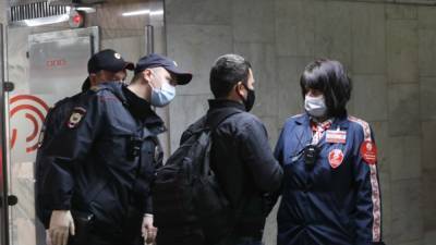 Московское метро требует 1,5 млн рублей от активиста Глеба Марьясова