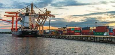Вместо Прибалтики: Белоруссия намерена увеличить транзит грузов через порты России