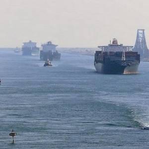 В Суэцком канале танкер сел на мель - reporter-ua.com - Панама