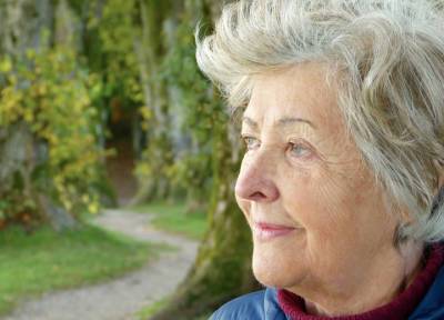 Дом престарелых: как убедить пожилого родственника