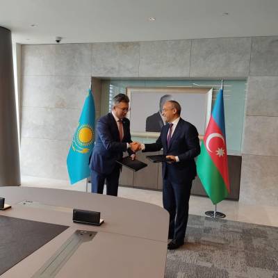 Казахстан и Азербайджан подписали меморандум по торговому сотрудничеству (ФОТО)