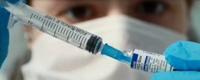 Инфекционист Горелов: между прививками от гриппа и ковида должен пройти месяц