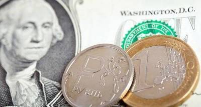 ЦБ по итогам августа зафиксировал укрепление рубля к ключевым валютам
