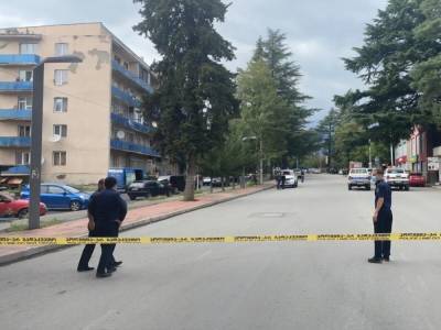 В Грузии вооруженный мужчина ворвался в подразделение банка. СМИ сообщают о 15 заложниках