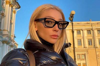 Настю Ивлееву обвинили в тотальной безграмотности на центральном канале