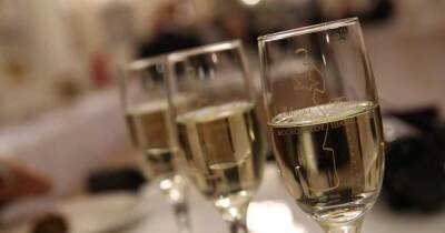 Нарколог рассказал о допустимой дозе алкоголя в Новый год