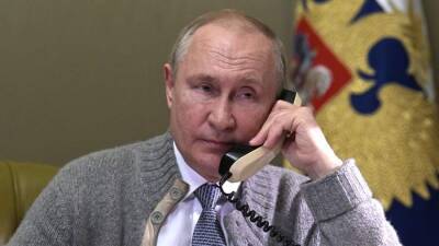 Итальянский журналист отметил уверенность Путина в разговоре с Байденом