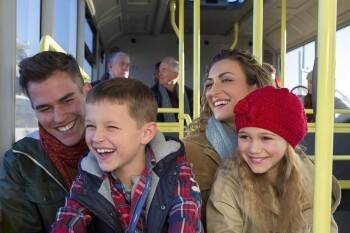 Не везде многодетные семьи смогут ездить в автобусах бесплатно