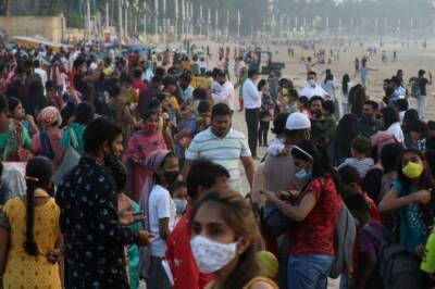 В давке на религиозном празднике в Индии погибли более 10 человек