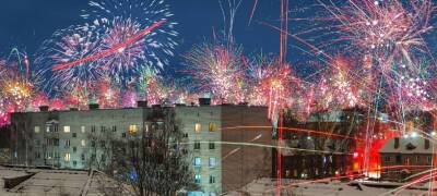Петрозаводск встретил Новый год салютом (ВИДЕО)