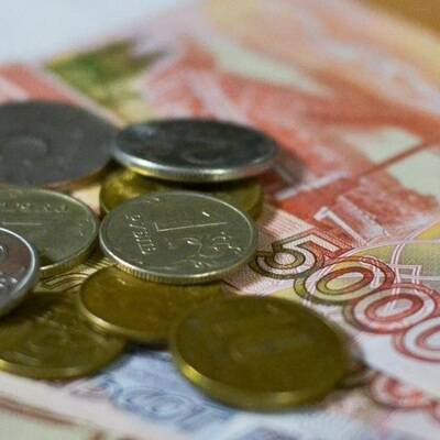 Сумму прожиточного минимума в России с 1 января подняли до 12.654 рублей