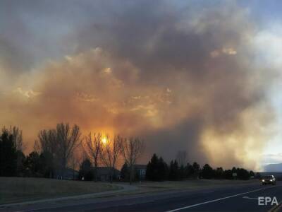 "Новогоднее чудо". В Колорадо вспыхнули масштабные пожары, более 500 домов сгорело, но никто не погиб