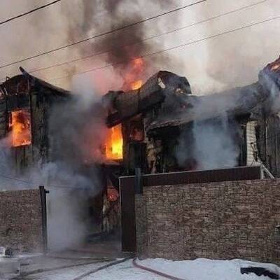 Четверо взрослых и ребенок погибли на пожаре в Хомутово