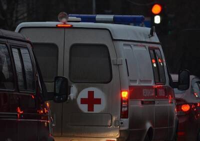 В ДТП с микроавтобусом и легковушкой на Ряжском шоссе пострадала женщина