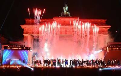 В Берлине тысячи людей не дождались праздничного фейерверка