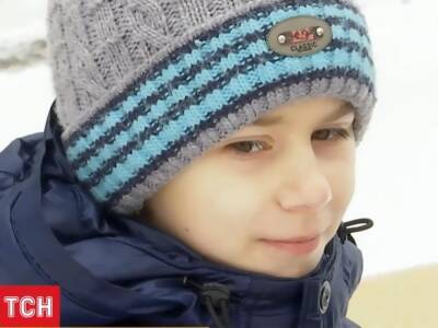 "Самое главное, я думал, чтобы папа выжил". В Днепропетровской области 10-летний мальчик 12 часов согревал отца и спас от обморожения в лесу