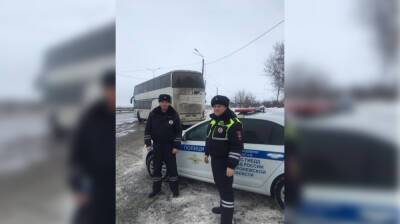 Автобус с 50 пассажирами застрял на воронежской трассе в преддверии Нового года