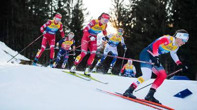 Российская лыжница Непряева выиграла спринт на «Тур де Ски»