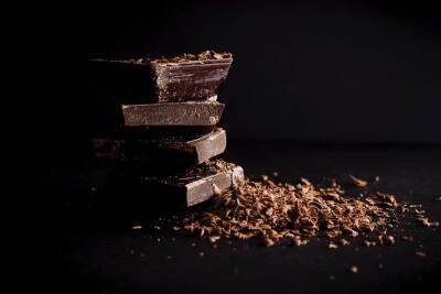 Ученые выяснили неожиданную правду о черном шоколаде и мира