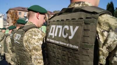 Украинцы массово покидают Украину после праздников, на границе очереди – ГПСУ