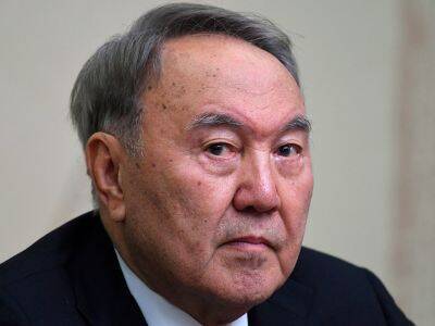 Пресс-секретарь Назарбаева заявил, что тот сам отдал пост главы Совбеза