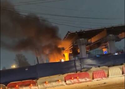В Новосибирске произошел пожар под строящимся четвертым мостом через Обь