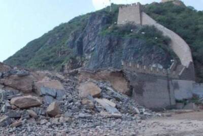 В КНР после землетрясения обрушился двухметровый участок Великой Китайской стены