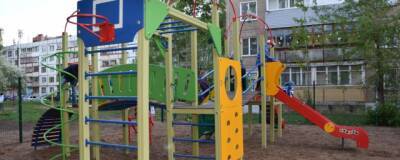 В Кирове детскую площадку установили в охранной зоне электросетей