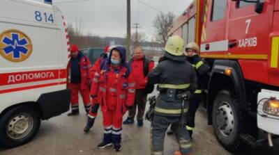 Харьковчанин едва не лишился ног из-за бензопилы: слетелись медики и спасатели