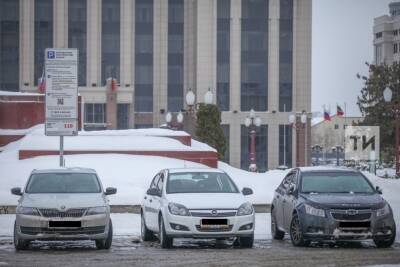 В Казани изменился режим работы платных парковок