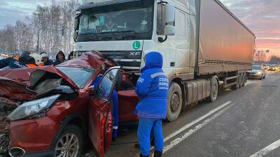 Опубликованы фото с места ДТП, в котором погибла врач из Рязани