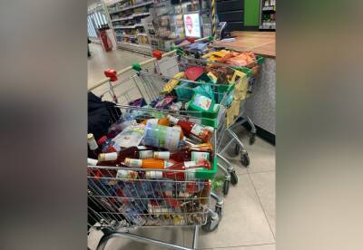 Просроченные продукты на 72 тысячи рублей нашли в магазине Автозаводского района