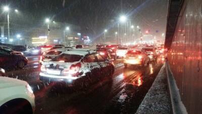 Десятибалльные пробки образовались в Нижнем Новгороде утром 10 января