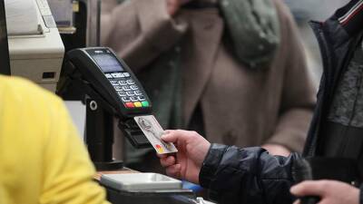 В Алма-Ате возобновили прием банковских карт в торговых центрах
