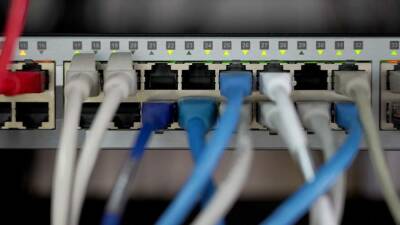 В Казахстане вновь отключили интернет