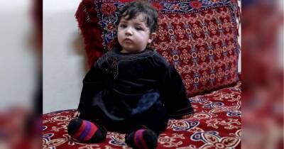 Немовля, що загубилося в аеропорту Кабула при евакуації, знайшлося через п'ять місяців