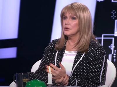 «Говорить не могу»: Елена Проклова подтвердила, что лежит в реанимации
