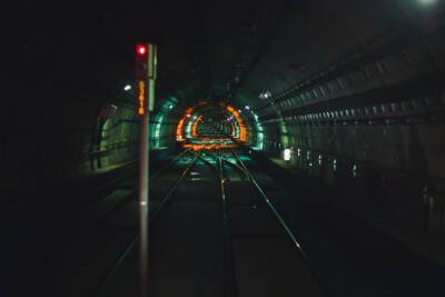 В петербургском метро проложили тоннель между станциями «Казаковская» и «Путиловская»