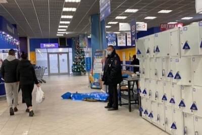 Воронежцы стали очевидцами внезапной смерти мужчины в торговом центре