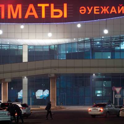 Регистрация россиян на эвакуационные рейсы из Алма-Аты приостановлена