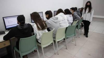 Хаос в школах Израиля: 38.000 детей больны, ученики боятся заразиться в классах