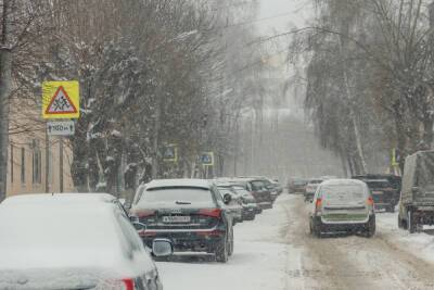 ГИБДД будет связываться с владельцами машин, мешающих уборке снега в Рязани
