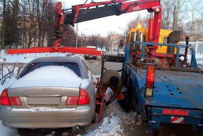 Рязанских автовладельцев попросили не парковаться у края дороги