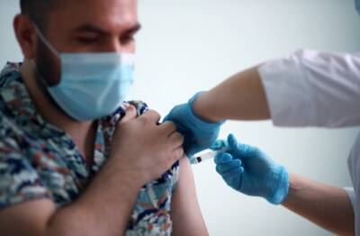 Темпы вакцинации от COVID-19 в Ульяновской области снизились до 75 человек в сутки - губернатор