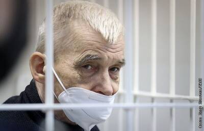 Защита подала жалобу на приговор осужденному на 15 лет историку Дмитриеву