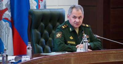 Шойгу сократил служебные командировки военнослужащих за пределы России