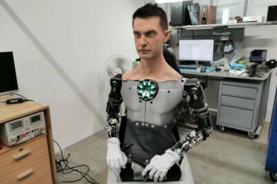 В России разработали новую версию человекоподобного робота Robo-C-2