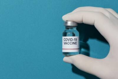 Уже более 14 млн украинцев полностью вакцинировались от коронавируса